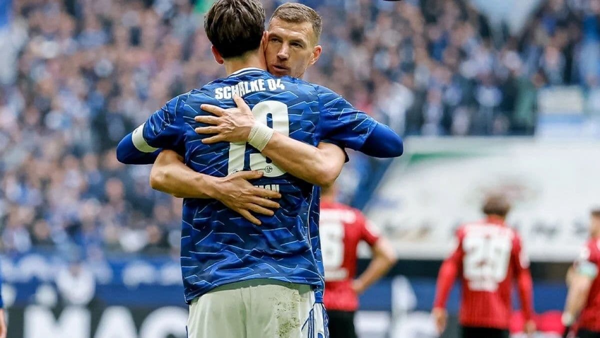 (ÖZET) Schalke 04 - Hannover 96 MAÇ SONUCU: 2-2