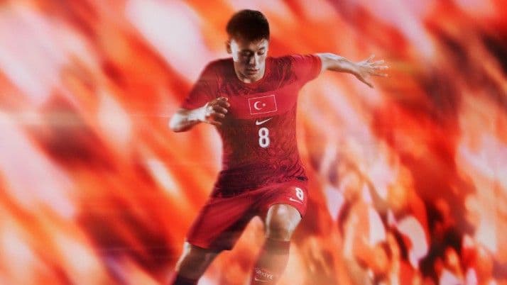 A Milli Takım'ın yeni iç saha ve deplasman formaları tanıtıldı: Yüksek zafer hırsı içerir