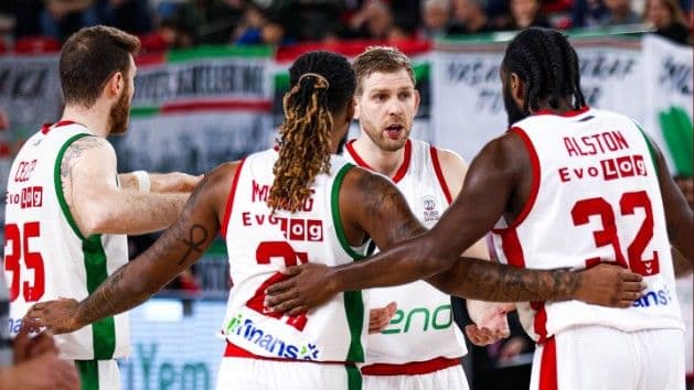 Karşıyaka'da bir ayrılık daha!