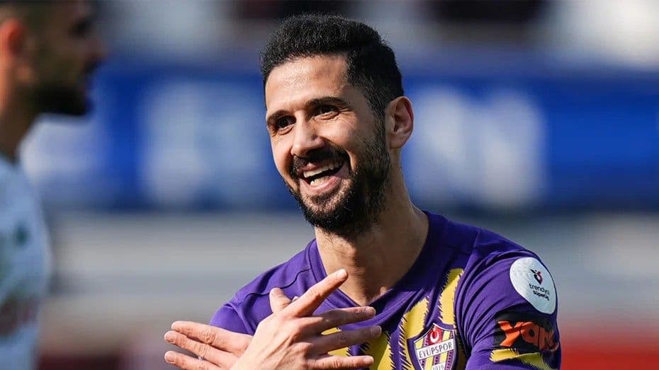 Eyüpspor'da Trabzonspor maçı öncesi şok! Yıldız futbolcuda kırık tespit edildi