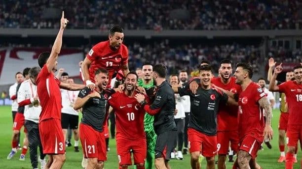 Türkiye-Romanya maçının bilet fiyatları açıklandı! En ucuz...