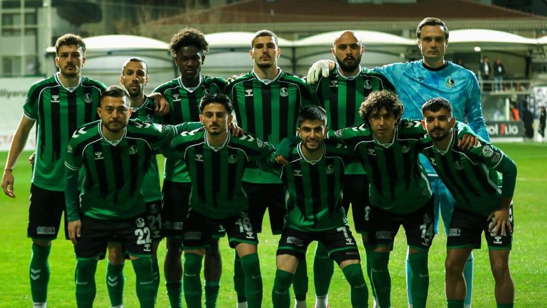 Sakaryaspor, Vanspor FK'yi konuk edecek