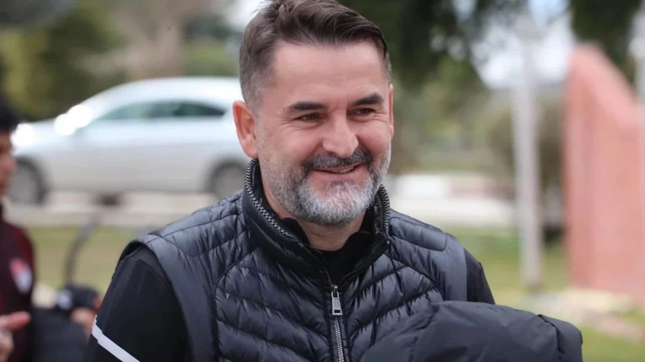Bahis cezası alan Bülent Yenihayat'a 52 Orduspor’dan ödül