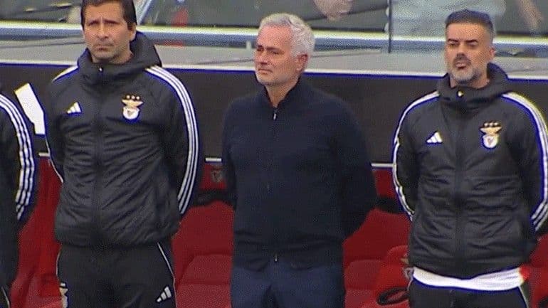 Jose Mourinho'yu yıkan ölüm! Gözyaşlarını tutamadı