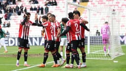 Sivasspor, Ümraniyespor'u tek golle geçti