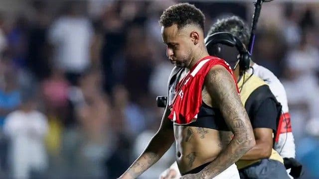 Neymar: İş yükü izninde 24 saat poker oynadım
