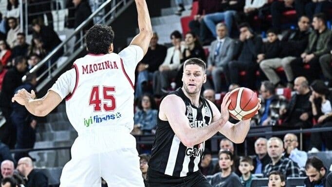 Beşiktaş’tan deplasmanda farklı galibiyet