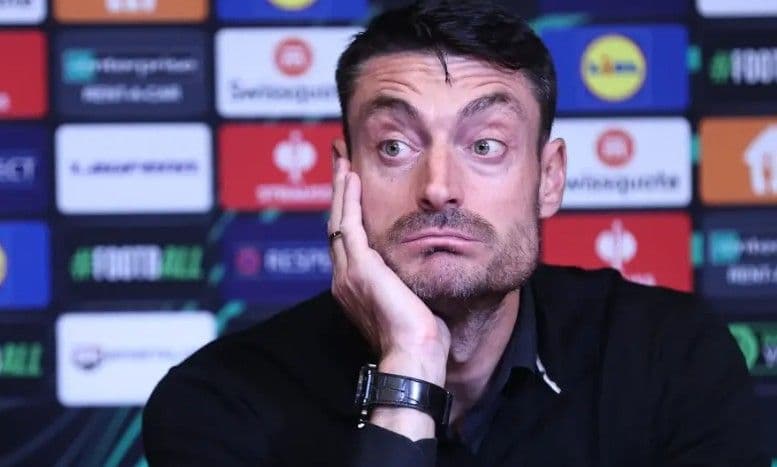 Albert Riera'ya şok! Futbolcular isyan çıkardı