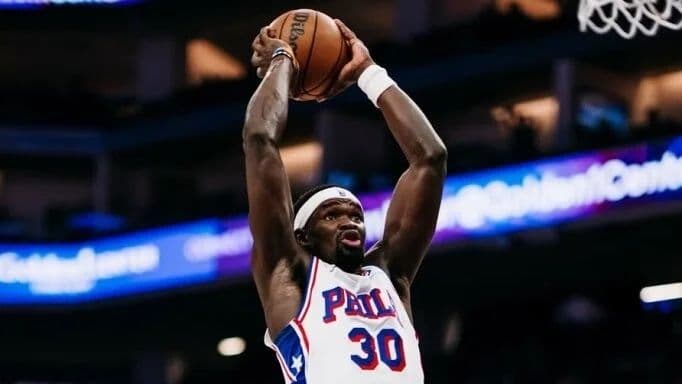 Milli Adem Bona sahada, 76ers Sacramento’yu ezdi geçti