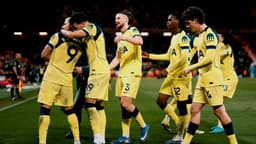 Galatasaray'ın rakibi ve eski hocası karşılaştı! 90'da gelen gol...