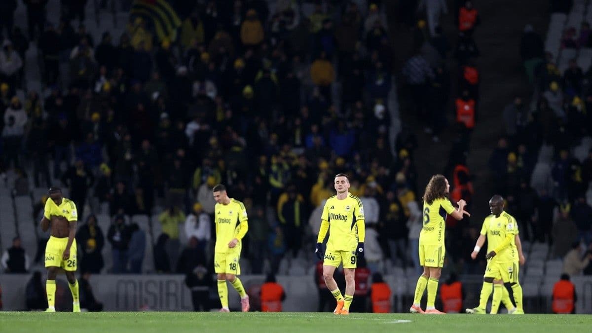 Fenerbahçeli futbolculara tehdit mesajı! Avukatlar devreye girdi