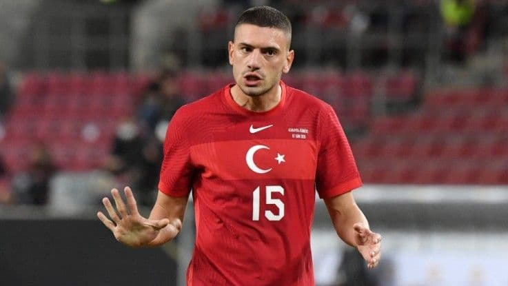 Merih Demiral'dan milli takıma kötü haber!