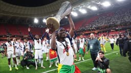 Adı Süper Lig devleriyle anılıyordu: Bissouma'nın geleceği...