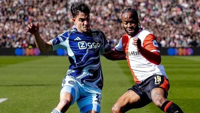 Ajax öne geçti, Feyenoord penaltıyla yanıt verdi