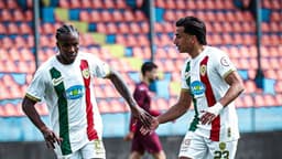 Amed SK fırtınası durmuyor! Liderlik yolunda Hatay’da gol şov!