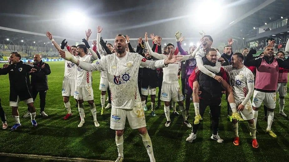 Süper Lig yolu kızıştı! Erzurumspor avantajı kaptı! İşte kalan maçlar...