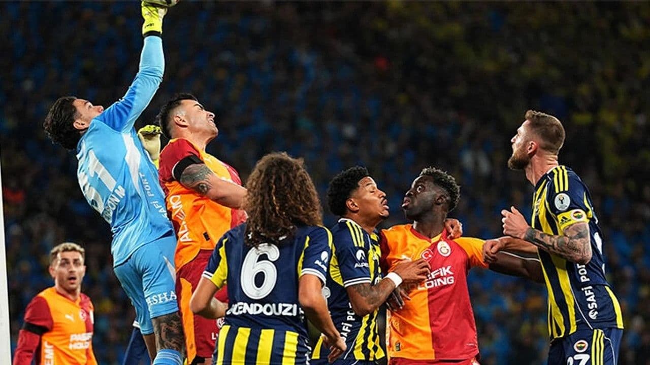 Galatasaray - Fenerbahçe derbisinin tarihi belli oldu