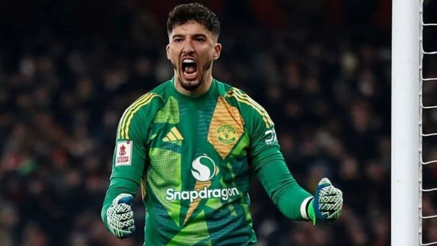 Altay Bayındır takasla Süper Lig'e dönüyor