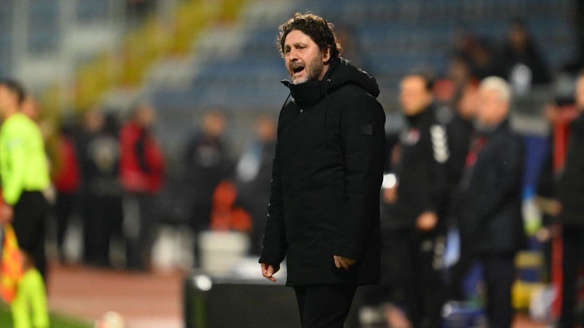 Trabzonspor Teknik Direktörü Fatih Tekke