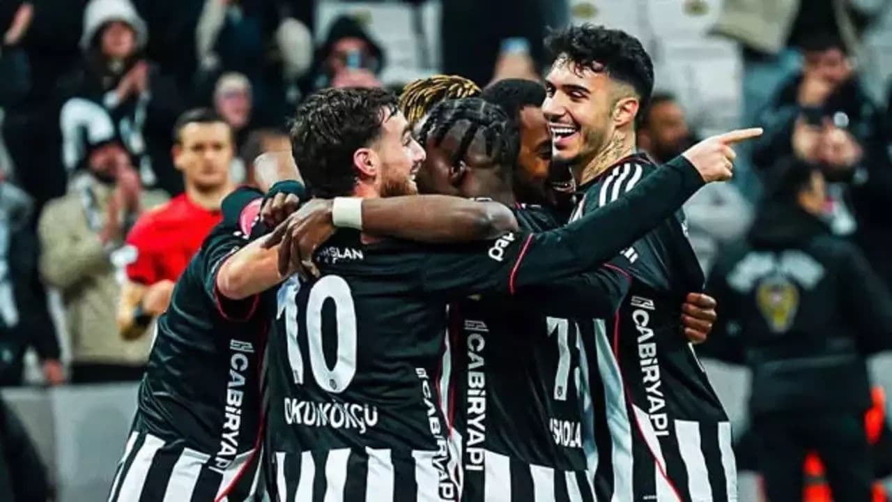 Milan'dan Beşiktaş'ın stoperine transfer teklifi!