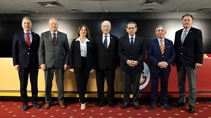 Galatasaray'da divan kurulu mazbata töreni