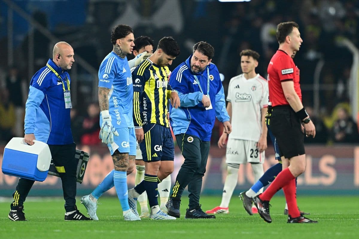 Marco Asensio, Beşiktaş karşılaşmasında sakatlandı ve oyuna devam edemedi