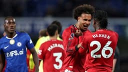 Chelsea bastırdı, Manchester United kazandı! Tek şutla 3 puan