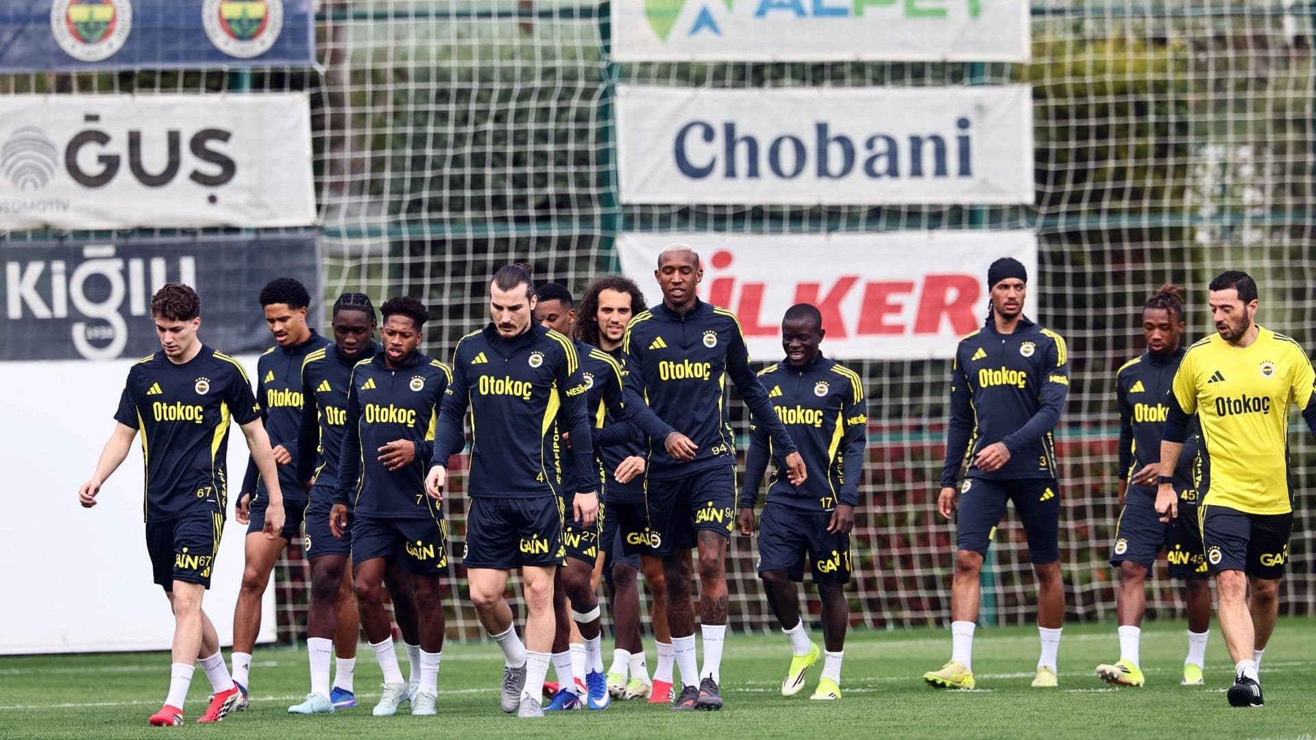 Fenerbahçe, Beşiktaş derbisinin hazırlıklarına devam etti