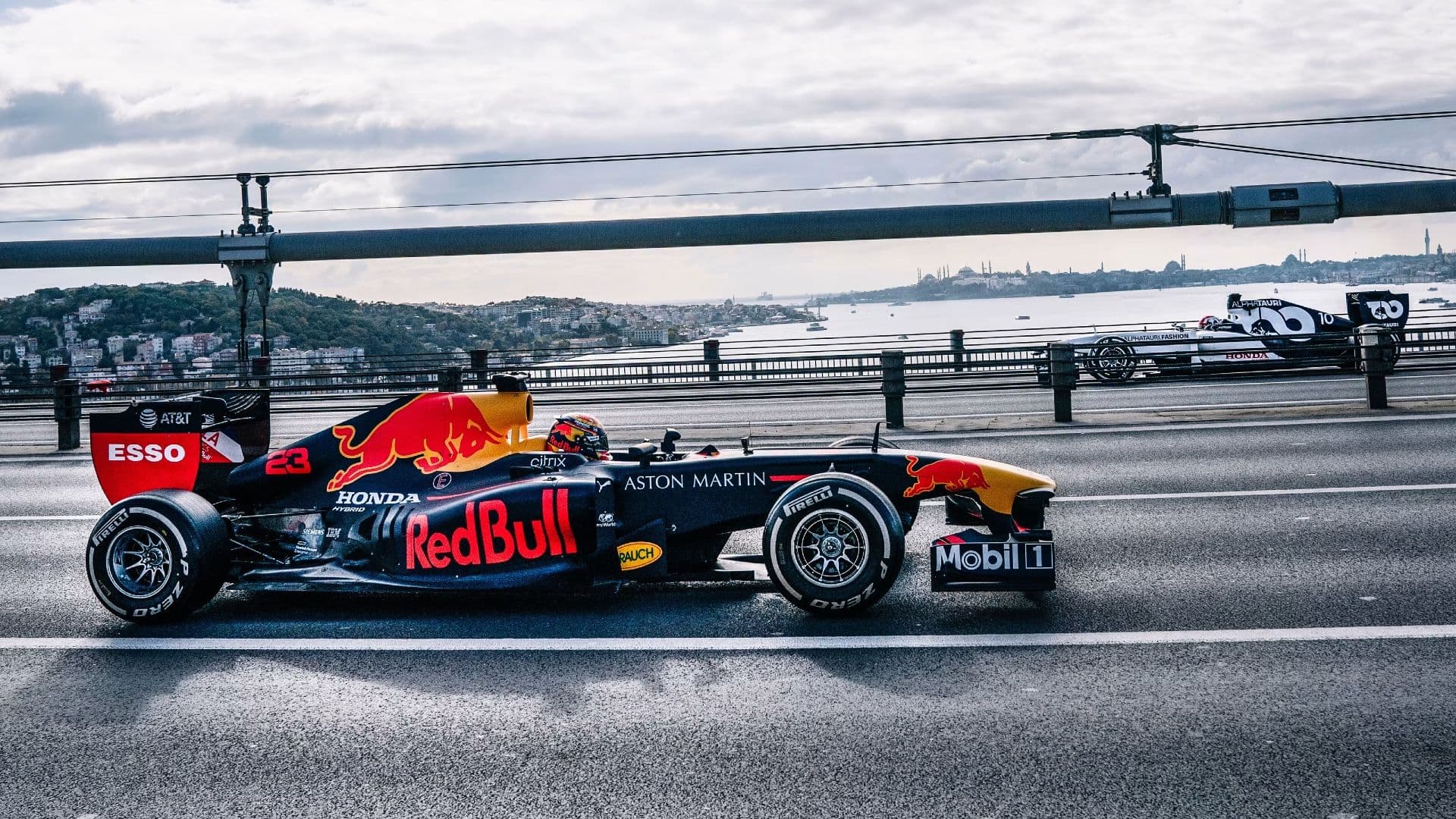 Dolmabahçe’de F1 heyecanı: Tsunoda gösteri sürüşüne çıkıyor!