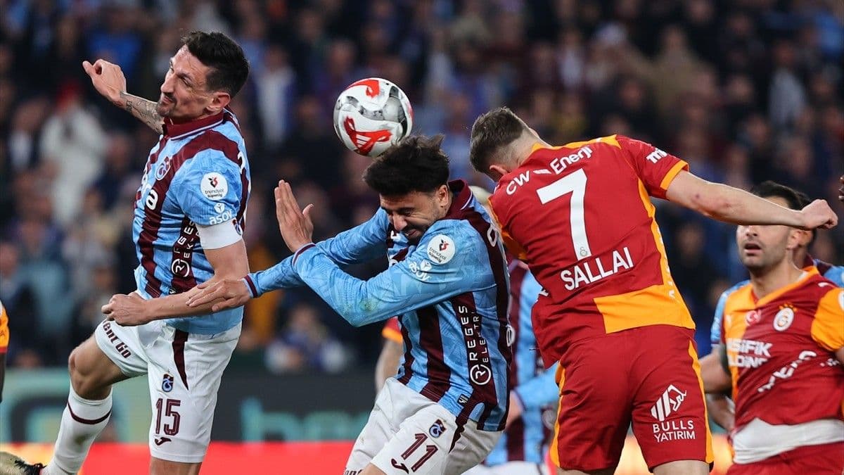 Spor yazarlarından Trabzonspor - Galatasaray maçı yorumu: "Bu oyun böyle devam ederse, zirve karışabilir"