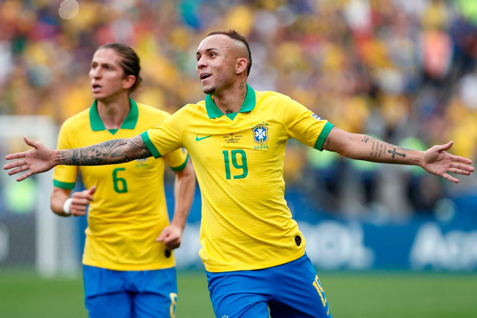 Everton Sousa Soares