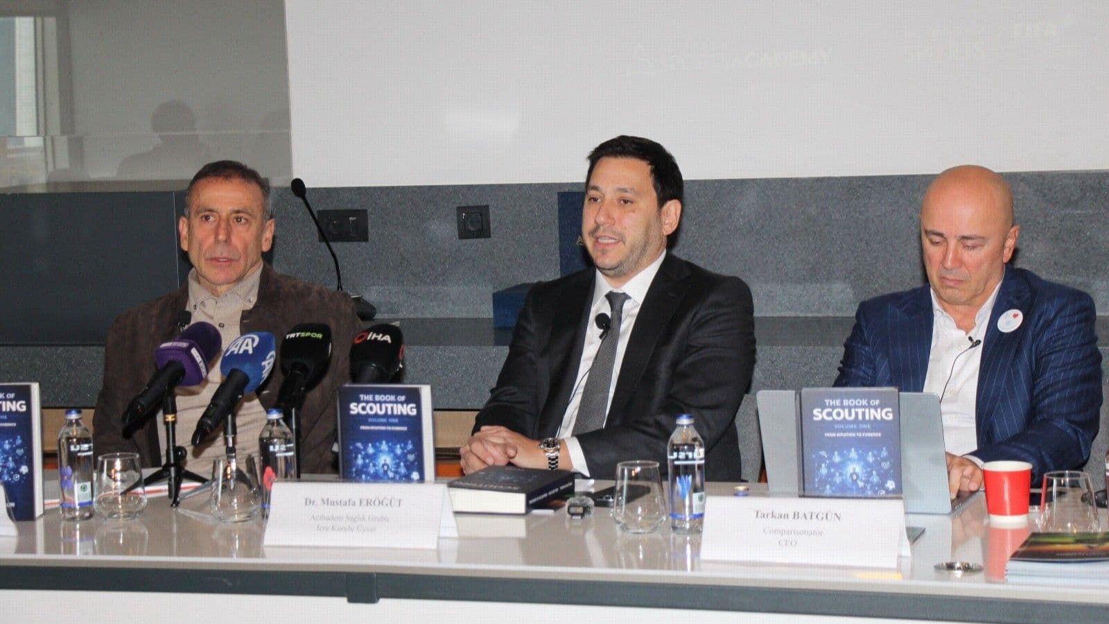 Acıbadem Sports Academy'den "Değişen Transferler ve Scouting Dünyası" paneli