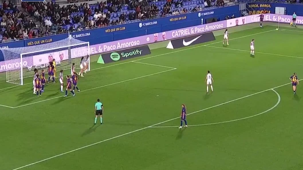 Barcelona'da Mapi Leon kornerden gol attı