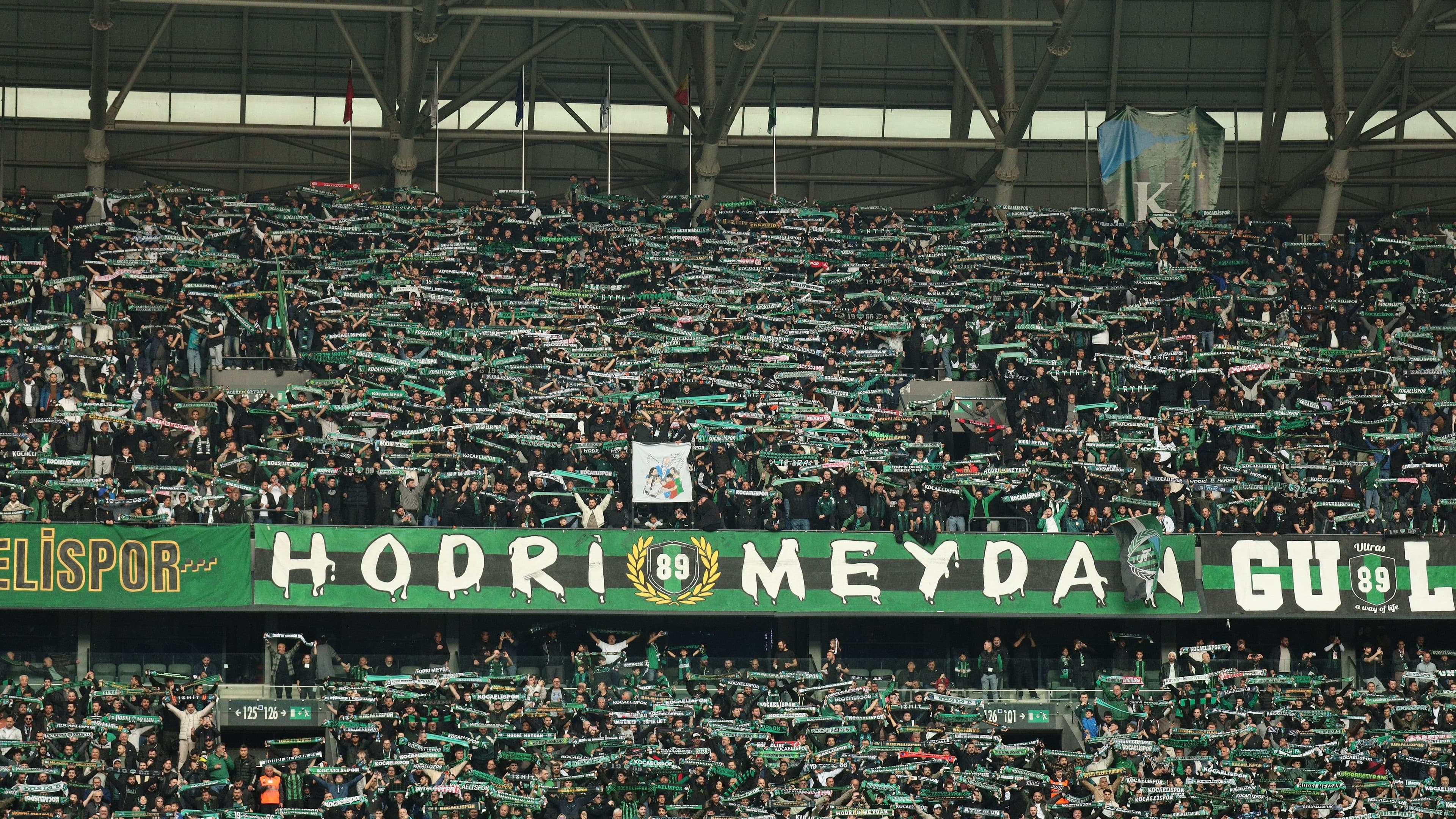 Kocaelispor taraftar grubu Hodri Meydan