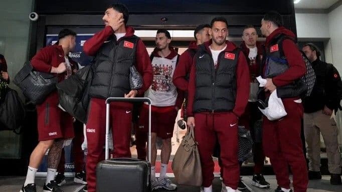 Dünya Kupası'na katılan milliler yuvaya döndü!