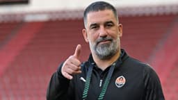Shakhtar Donetsk, Konferans Ligi'nde yarı finale yükseldi! Arda Turan tarihe geçti
