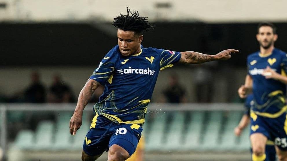 Verona'nın yıldızı Gift Orban taraftarla kavga etti