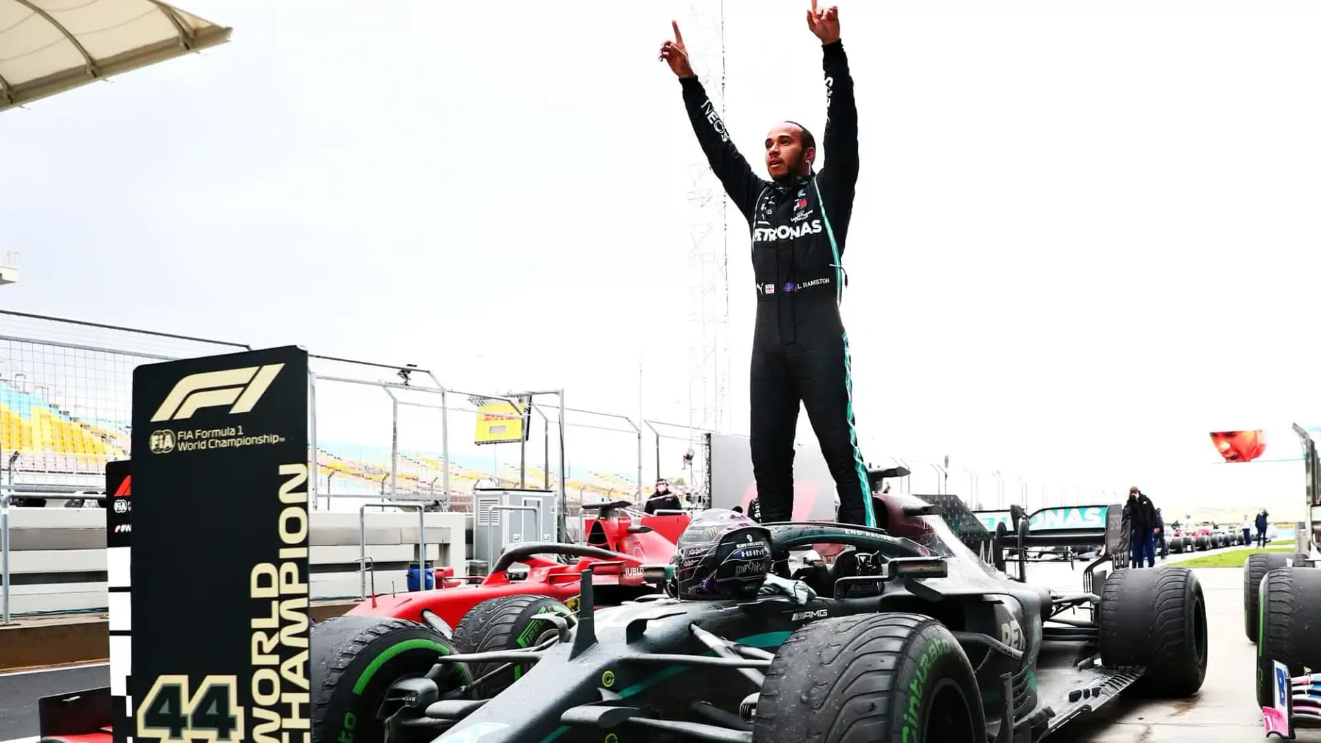 2020 Türkiye GP Hamilton'ın zafer kutlaması