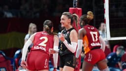 CEV Cup finali ikinci maçında Galatasaray, Chieri 76’yı 3-1 mağlup ederek şampiyon oldu.