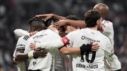 Beşiktaş, Dolmabahçe'de Antalyaspor'u devirdi!