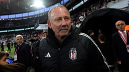 Sergen Yalçın, Beşiktaş’ın başında ligdeki 100. maçını geride bıraktı