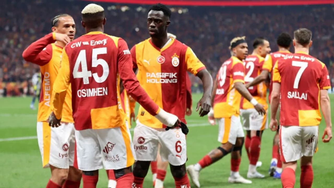 Galatasaray - Fenerbahçe maçı Osimhen gol sevinci