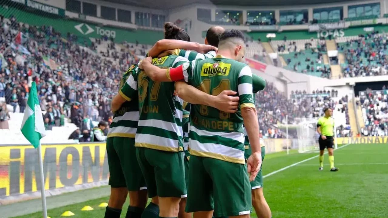 Bursaspor’da rekor: 39 bin kombine anında tükendi