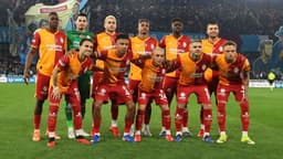 Galatasaraylı futbolcular,  Trabzonspor maçının ardından şampiyonluk yemini etti