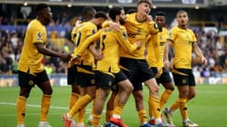 Premier Lig'de ilk küme düşen takım Wolverhampton oldu!