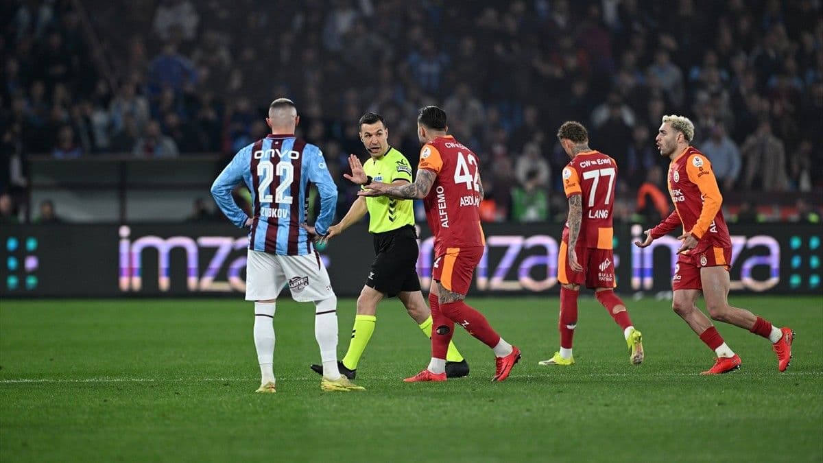 Barış Alper Yılmaz'ın pozisyonu Trabzonspor - Galatasaray maçına damga vurdu! Cihan Aydın'ın kararı doğru muydu?