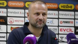 Vanspor FK Teknik Direktörü Osman Zeki Korkmaz: "İçeride konuştuk... Bize yakışmadı"