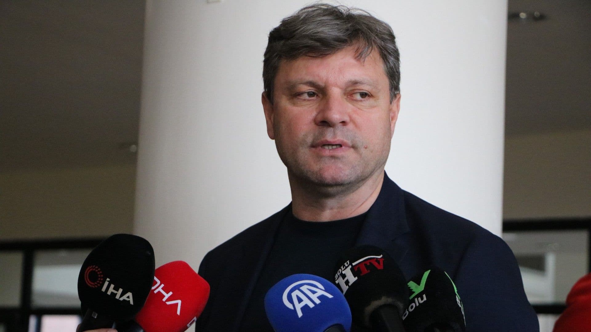 Ertuğrul Sağlam: "Artık iki takımlı şampiyonluk yarışı izlemeyelim"