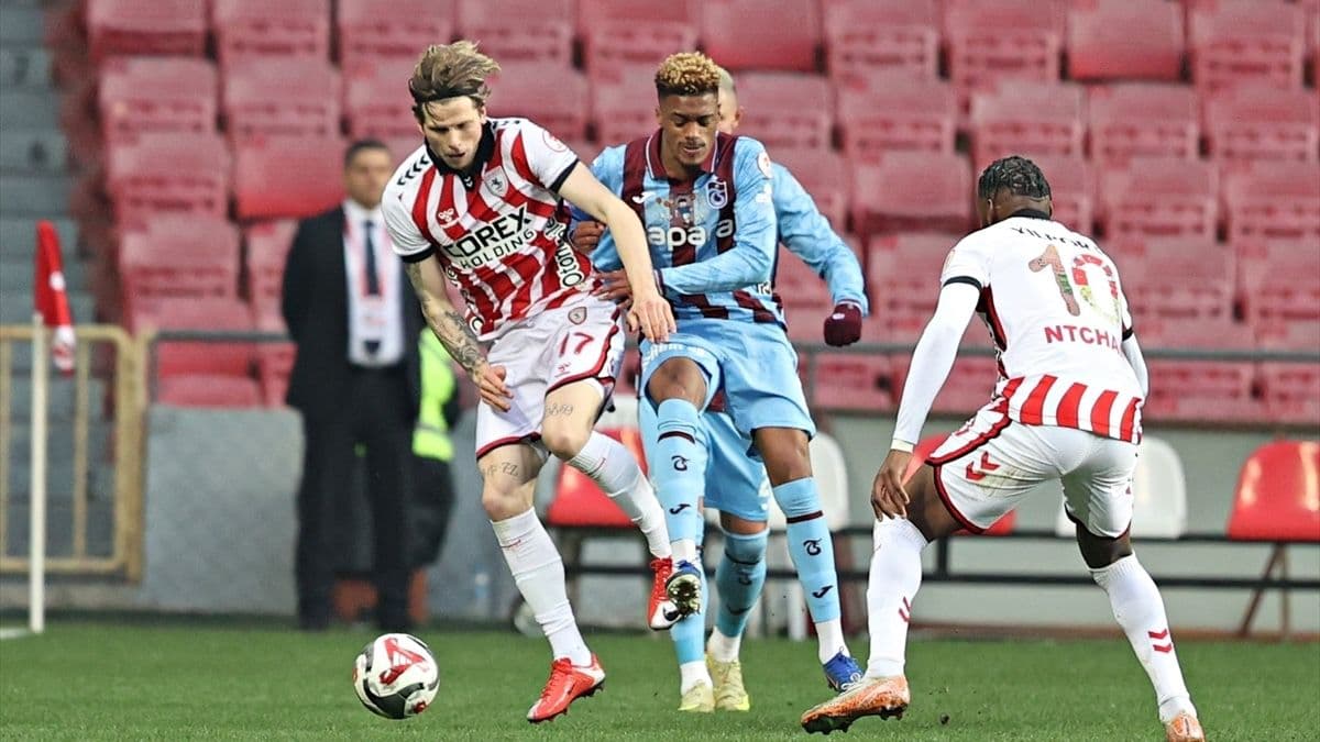 Sebastian Hahn, Samsunspor - Trabzonspor maçında şansızlıktan dert yandı