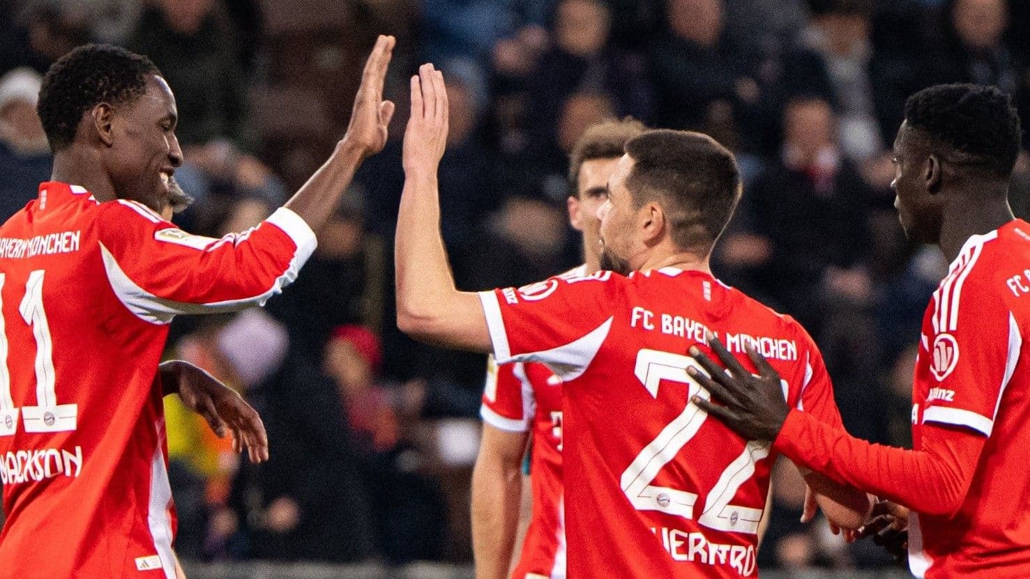 Bayern Münih deplasmanda 5 attı, Bundesliga tarihine geçti!